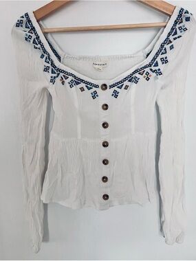 Aeropostale White Long-Sleeve Button Front Top with Blue Embroidery